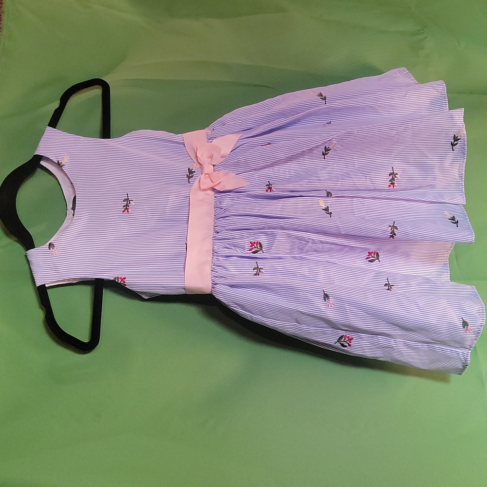 Size 6 Zunie blue pinstripe dress